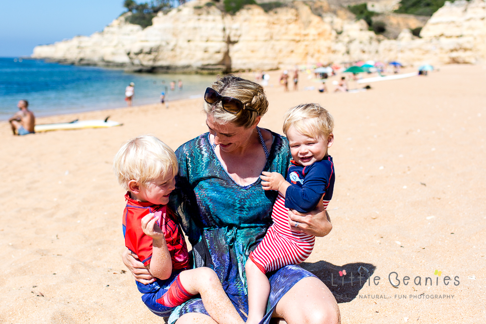 Lisa Jordan from Little Beanies Photography on a family photo shoot on the beach